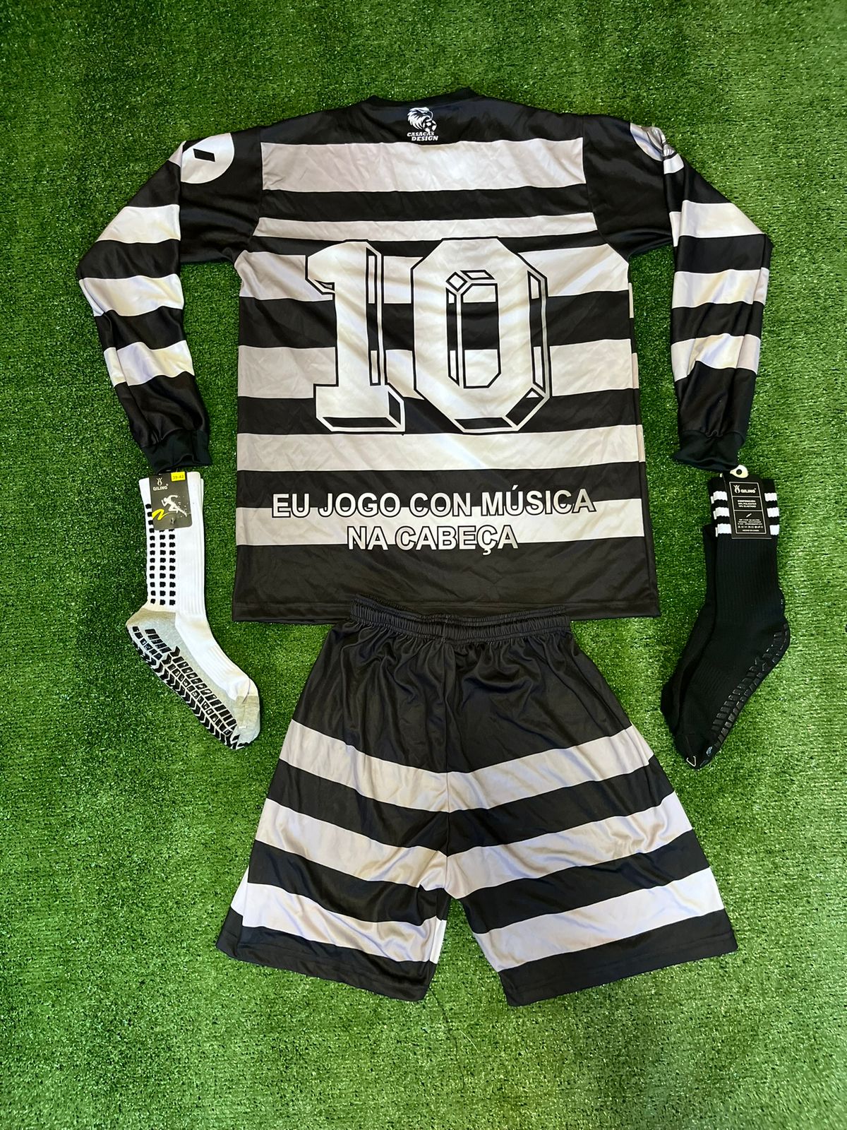 Conjunto manga larga blanco y negro